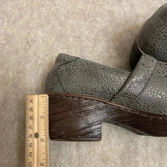 BOC Born Concept Gray Pebble Slip On Clogs Women’s size 7.5 - Picture 12 of 13